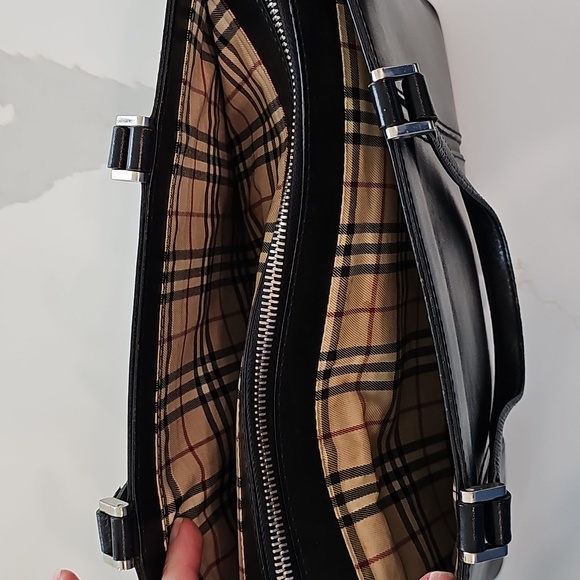 Burberry Leather Tote Bag Authentic – Classic Nova Check Side Panels & Interior - Picture 6 of 12